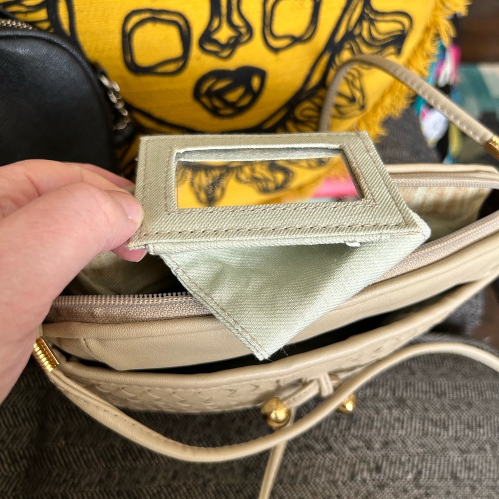 Set of 2 Small Crossbody Bags - Picture 12 of 14